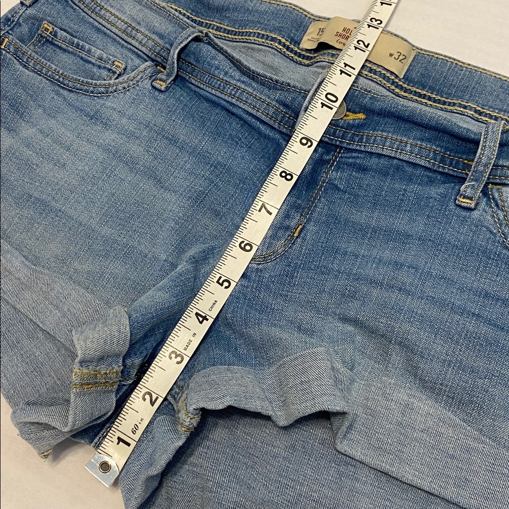 Hollister Short Short Low Rise Junior Size 15 Cuffed Hem Y2K Retro - Picture 8 of 9